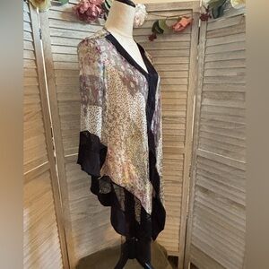 VIOLET KAY Women’s Size 1X Cardigan Kimono style, silk blend, black&plum floral